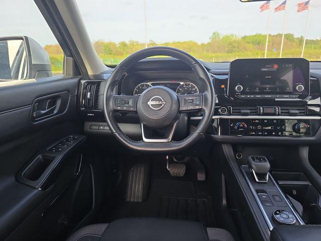 used 2024 Nissan Pathfinder car, priced at $29,288