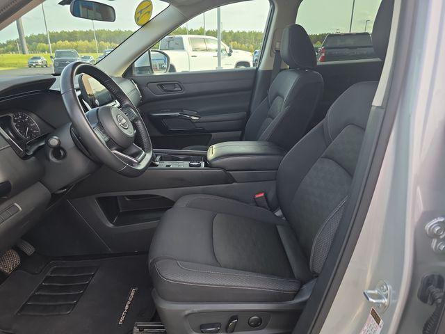 used 2024 Nissan Pathfinder car, priced at $29,288