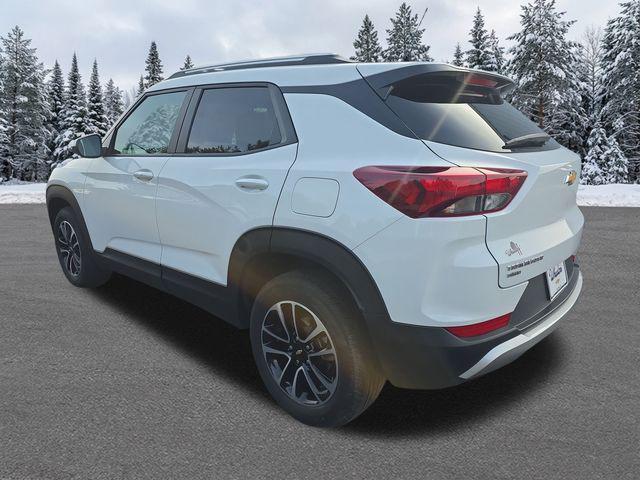 used 2025 Chevrolet TrailBlazer car, priced at $22,210