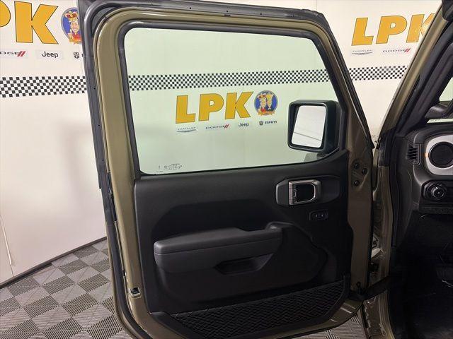 new 2026 Jeep Wrangler car, priced at $38,968