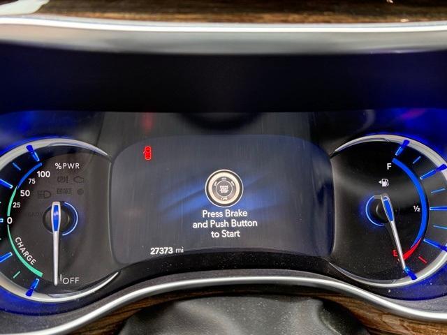 used 2022 Chrysler Pacifica Hybrid car, priced at $32,000