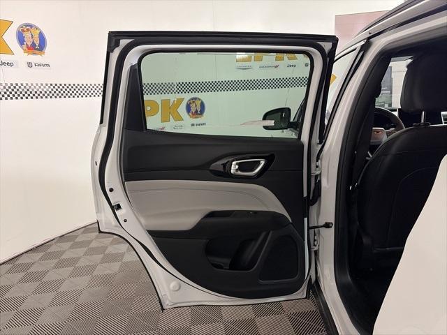 new 2026 Jeep Compass car, priced at $29,998