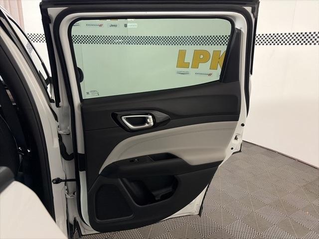 new 2026 Jeep Compass car, priced at $29,998