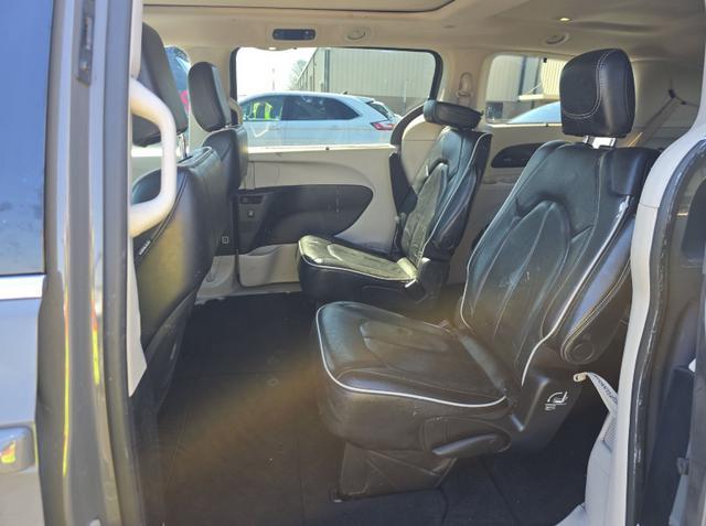 used 2022 Chrysler Pacifica car, priced at $22,500