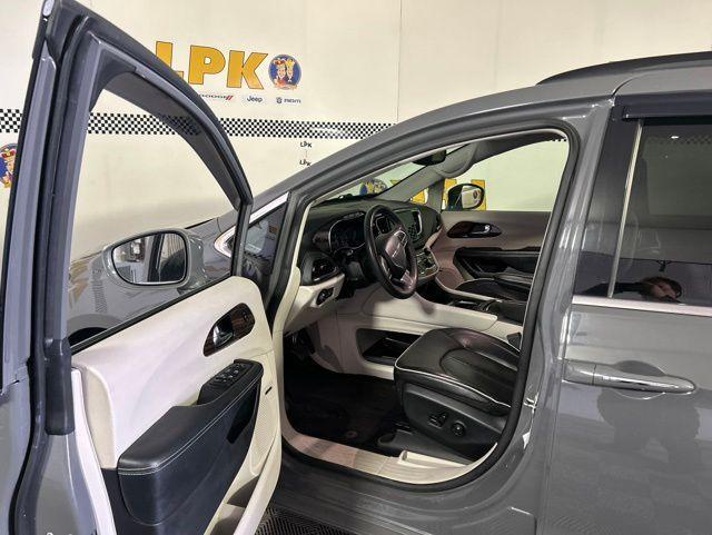 used 2022 Chrysler Pacifica car, priced at $22,000