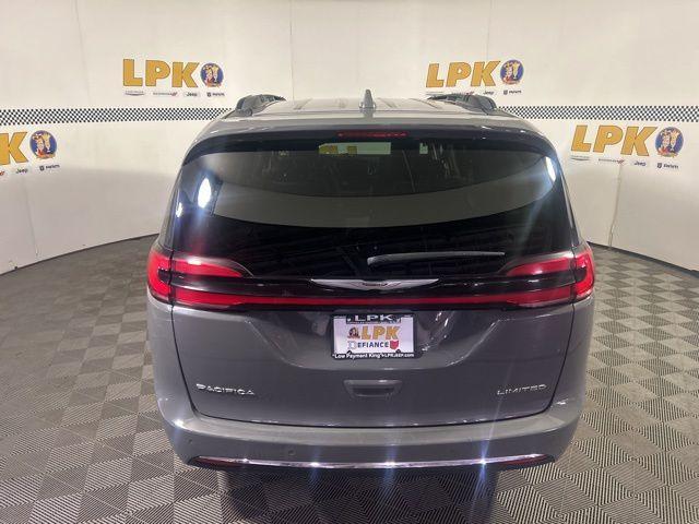 used 2022 Chrysler Pacifica car, priced at $22,000