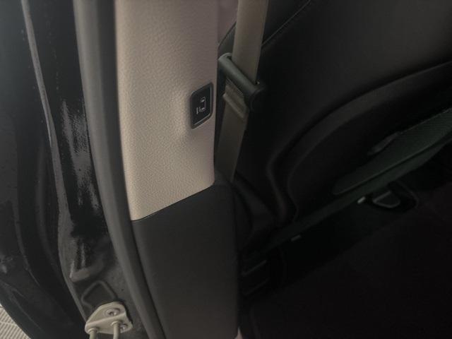 used 2024 Chrysler Pacifica car, priced at $27,000