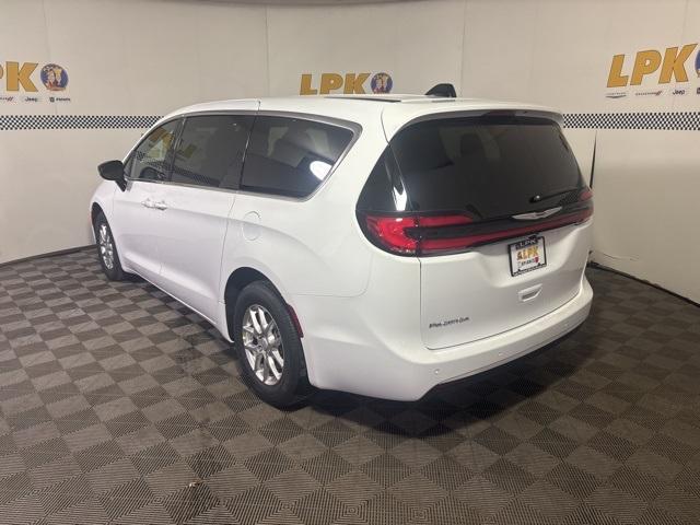 new 2026 Chrysler Pacifica car, priced at $41,068