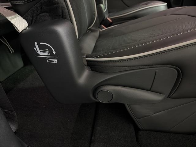 new 2026 Chrysler Pacifica car, priced at $46,188