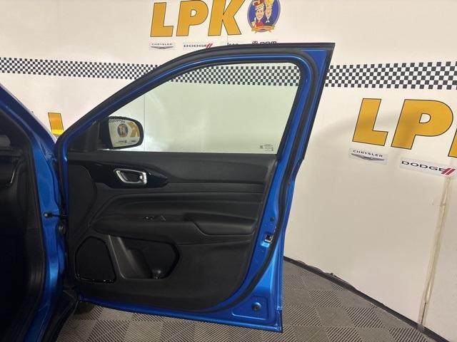 new 2026 Jeep Compass car, priced at $32,023