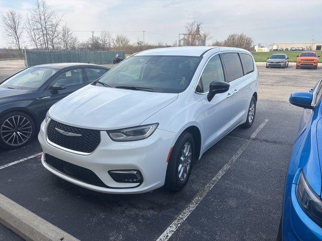 used 2024 Chrysler Pacifica car, priced at $24,000