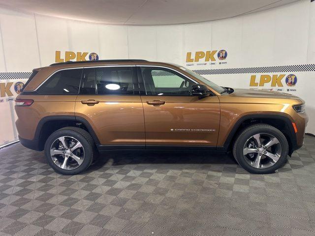 new 2026 Jeep Grand Cherokee car, priced at $44,986