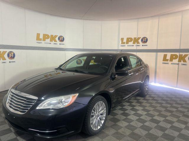 used 2013 Chrysler 200 car, priced at $5,800