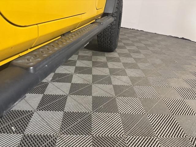 used 2015 Jeep Wrangler Unlimited car, priced at $13,994