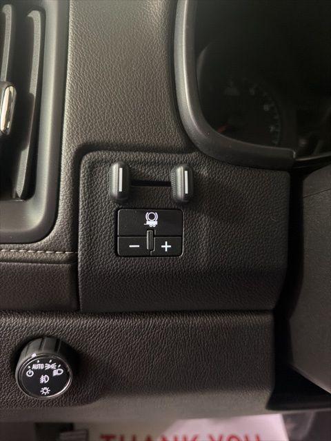 used 2022 GMC Canyon car, priced at $26,000