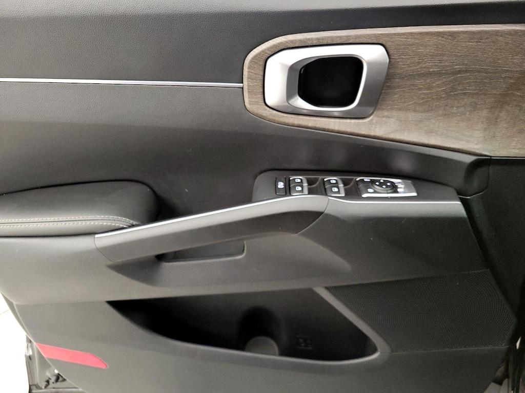 used 2023 Kia Sorento car, priced at $29,998