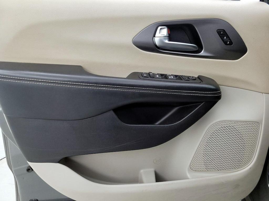 used 2022 Chrysler Pacifica car, priced at $22,998