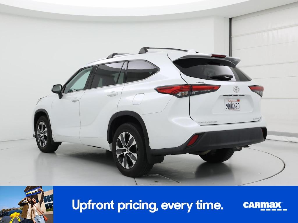 used 2022 Toyota Highlander car, priced at $36,998