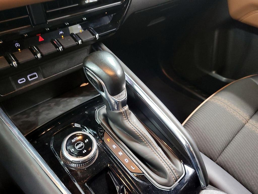 used 2024 GMC Canyon car, priced at $40,998