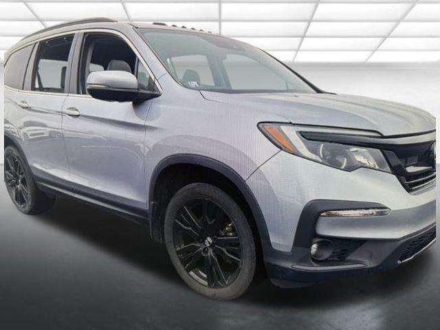 used 2022 Honda Pilot car, priced at $28,995