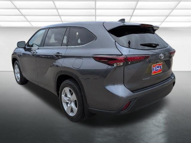 used 2024 Toyota Highlander car, priced at $35,495