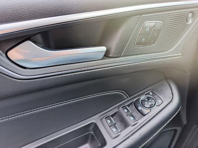 used 2024 Ford Edge car, priced at $24,995