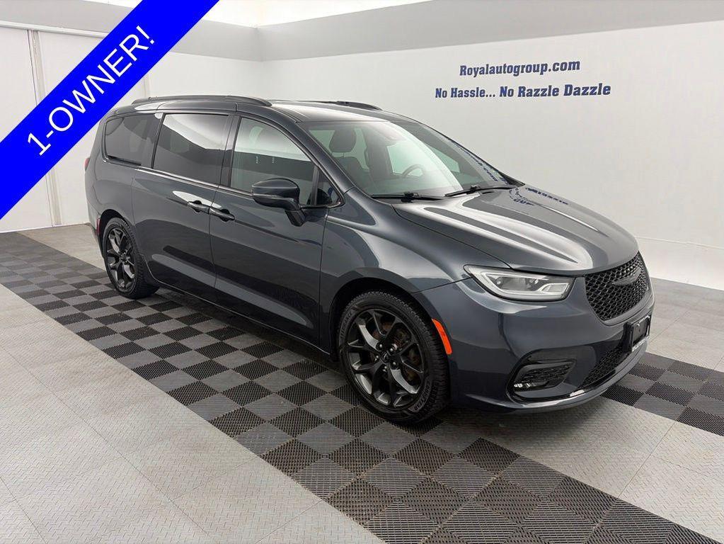 used 2021 Chrysler Pacifica car, priced at $22,557