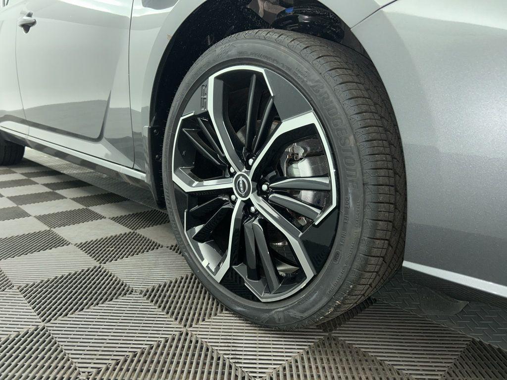 new 2025 Nissan Altima car, priced at $30,375