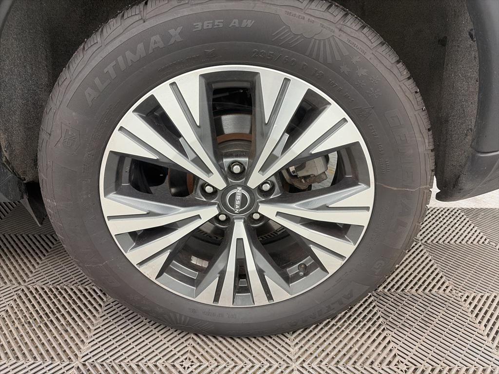 used 2023 Nissan Rogue car, priced at $21,544