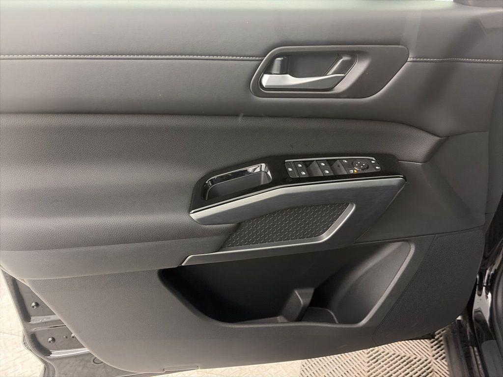 new 2026 Nissan Pathfinder car, priced at $47,110