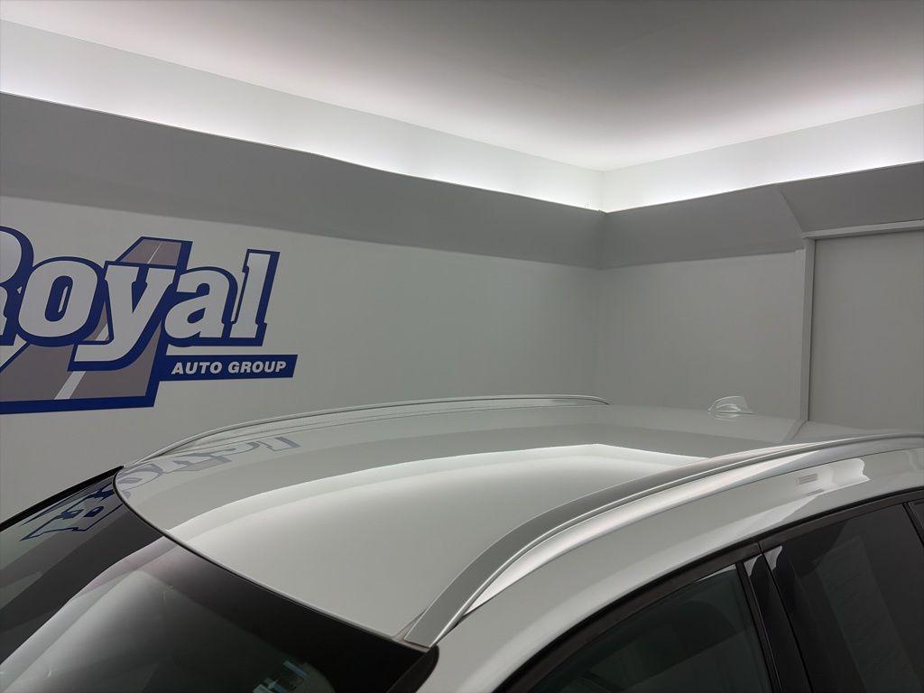 used 2021 Volvo XC40 car, priced at $24,861