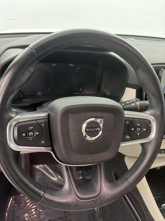 used 2021 Volvo XC40 car, priced at $24,861