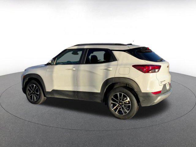 used 2025 Chevrolet TrailBlazer car, priced at $21,161