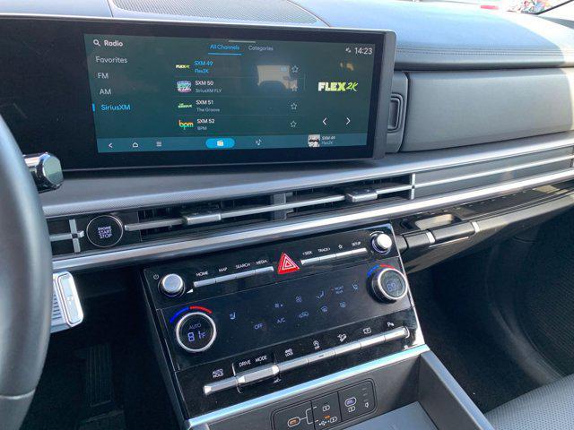 used 2025 Hyundai Santa Fe car, priced at $28,892