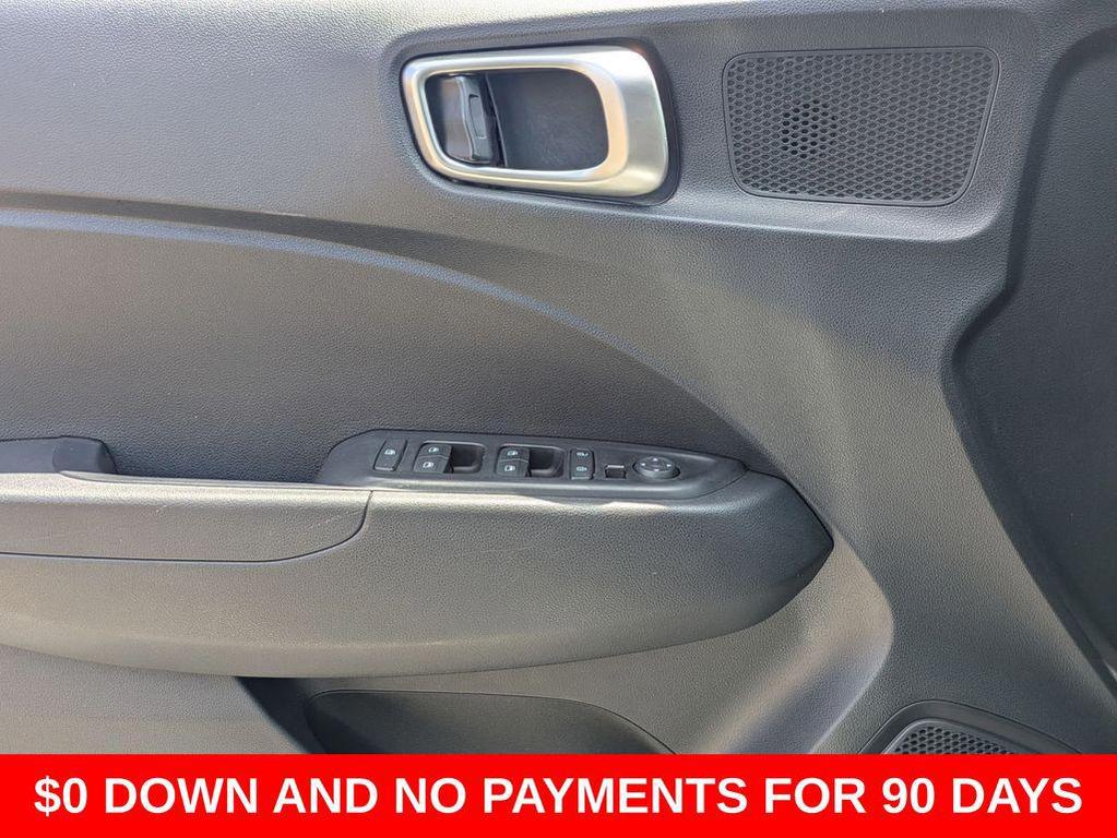 used 2025 Hyundai Venue car, priced at $18,118