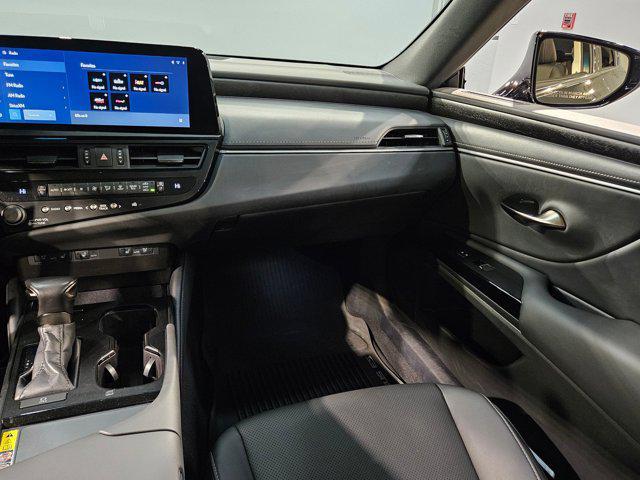 used 2025 Lexus ES 350 car, priced at $41,384