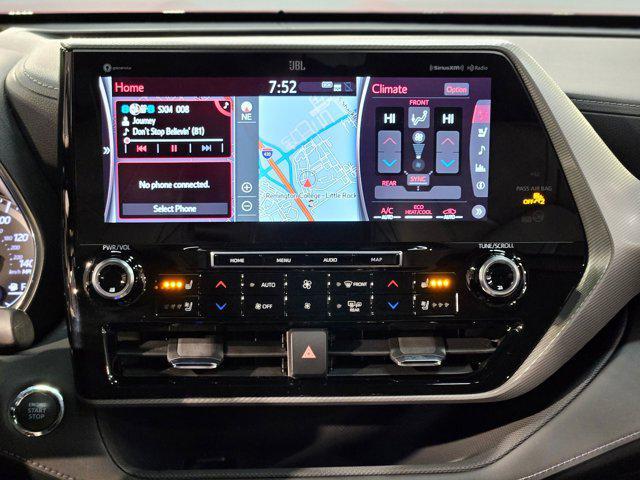 used 2022 Toyota Highlander car, priced at $39,024
