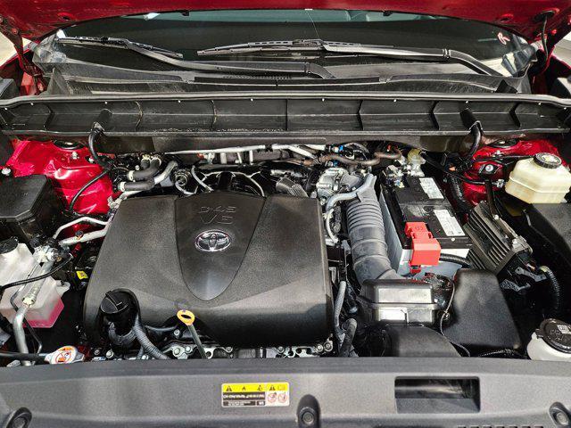 used 2022 Toyota Highlander car, priced at $39,024