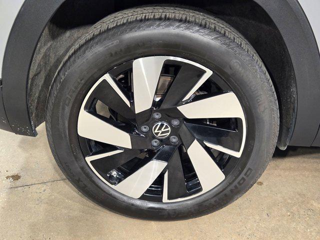 used 2024 Volkswagen Atlas Cross Sport car, priced at $28,426