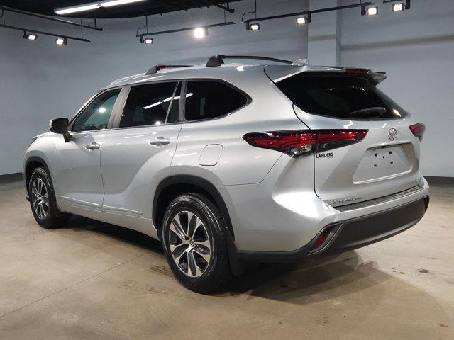 used 2023 Toyota Highlander car, priced at $34,928
