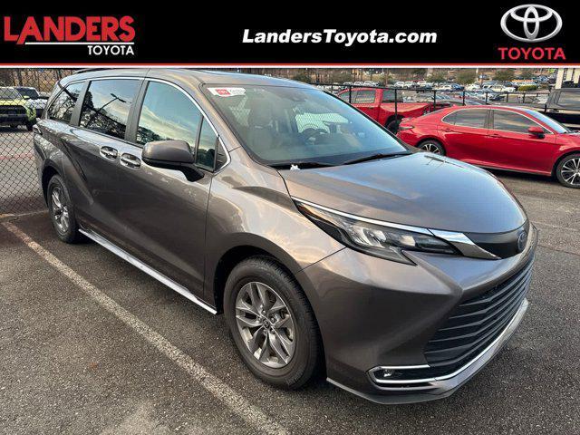 used 2024 Toyota Sienna car, priced at $38,991