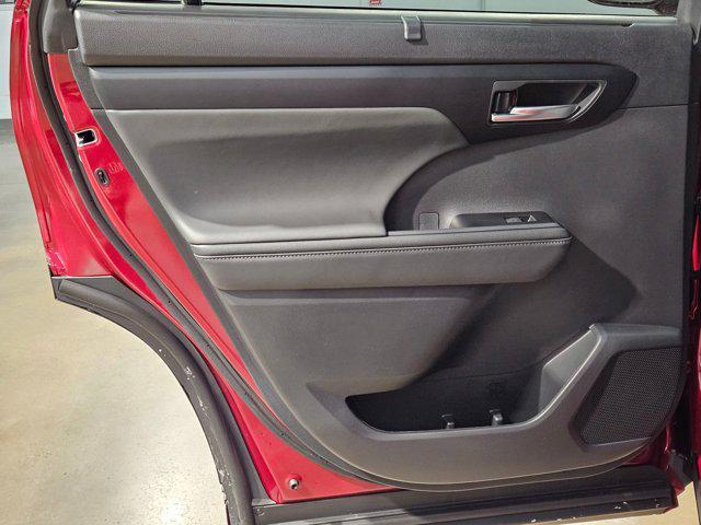 new 2026 Toyota Highlander car, priced at $54,350