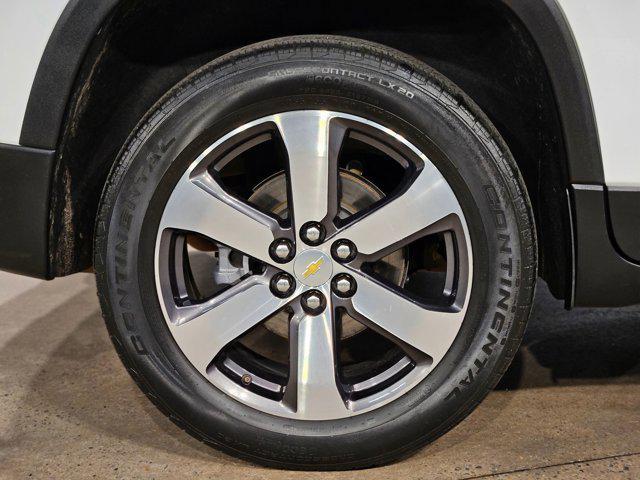used 2023 Chevrolet Traverse car, priced at $31,673