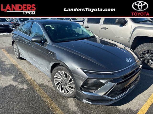used 2025 Hyundai Sonata Hybrid car, priced at $31,124