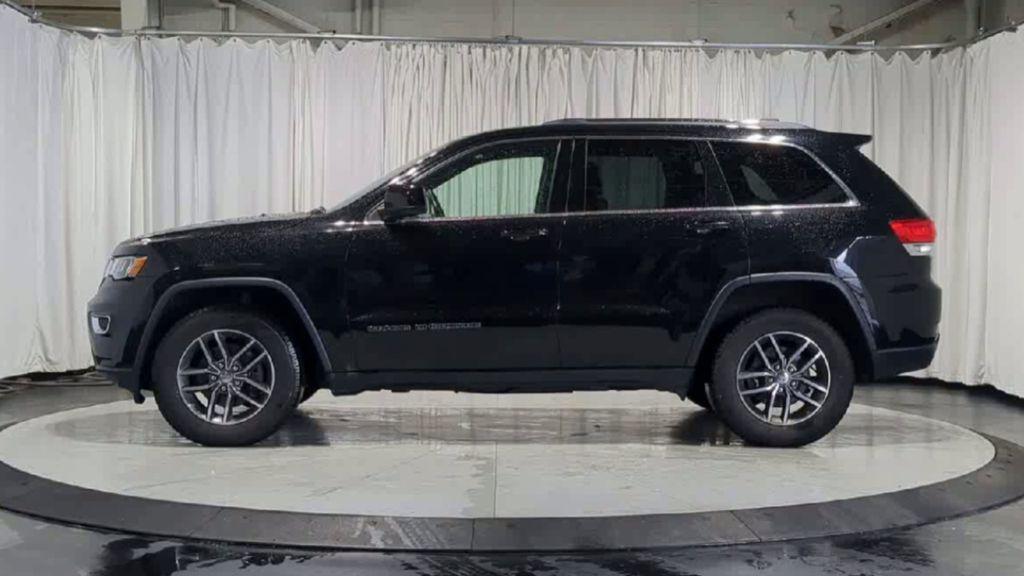 used 2018 Jeep Grand Cherokee car, priced at $15,595