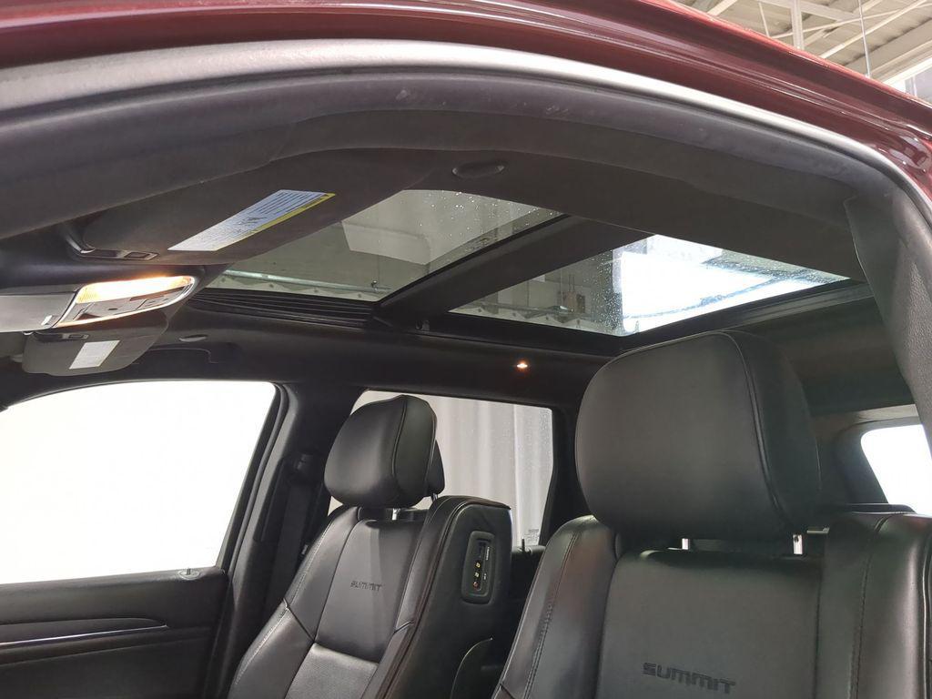 used 2016 Jeep Grand Cherokee car, priced at $19,695