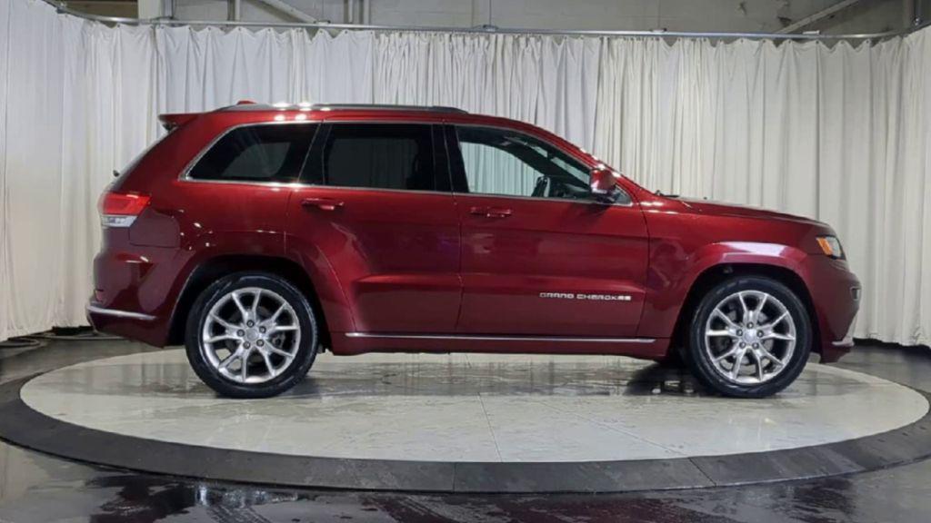 used 2016 Jeep Grand Cherokee car, priced at $19,695