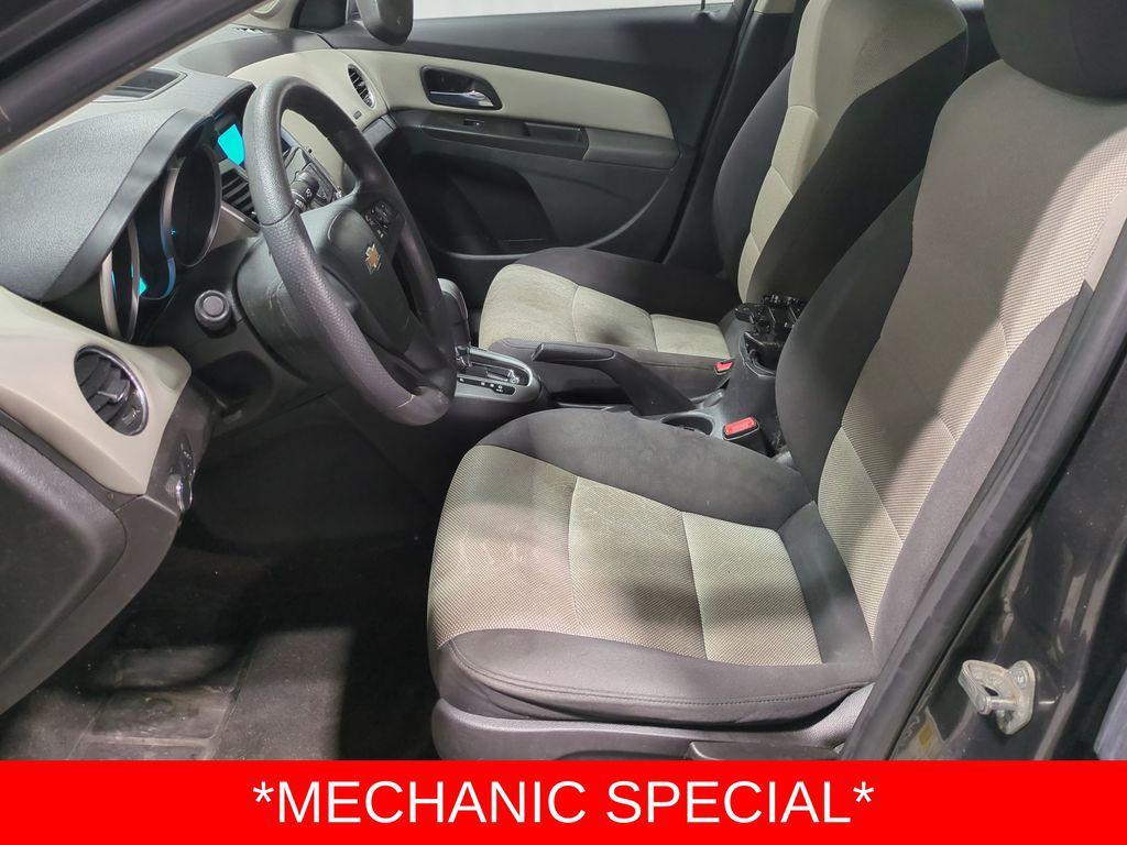 used 2014 Chevrolet Cruze car, priced at $3,500