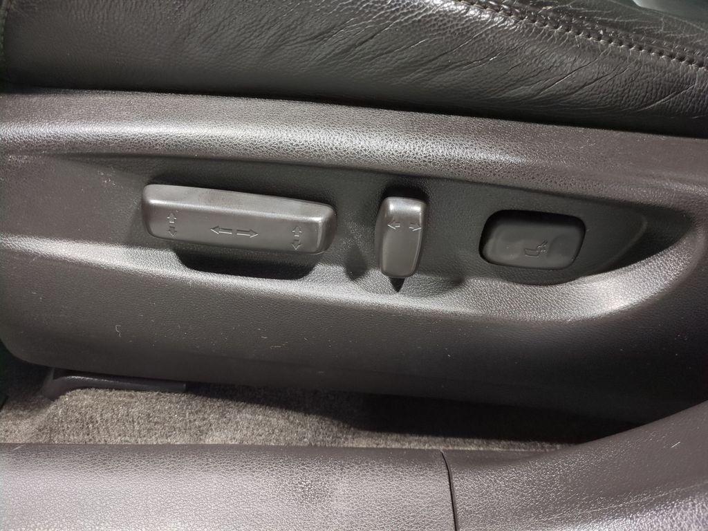 used 2016 Acura MDX car, priced at $13,750