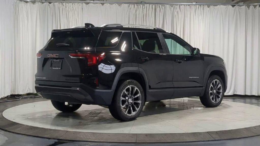 used 2025 GMC Terrain car, priced at $28,995
